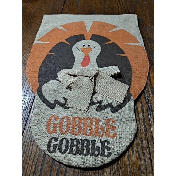 2 Outdoor Garden Flags Thanksgiving Turkey Hearts and Flowers - Picture 3 of 7